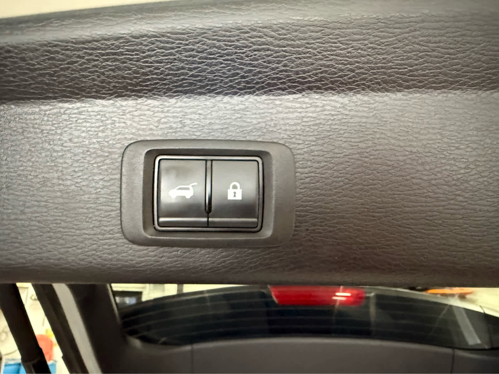 Used 2023 Mitsubishi Outlander SE image 19