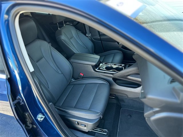 Used 2023 Buick Envision Essence image 26