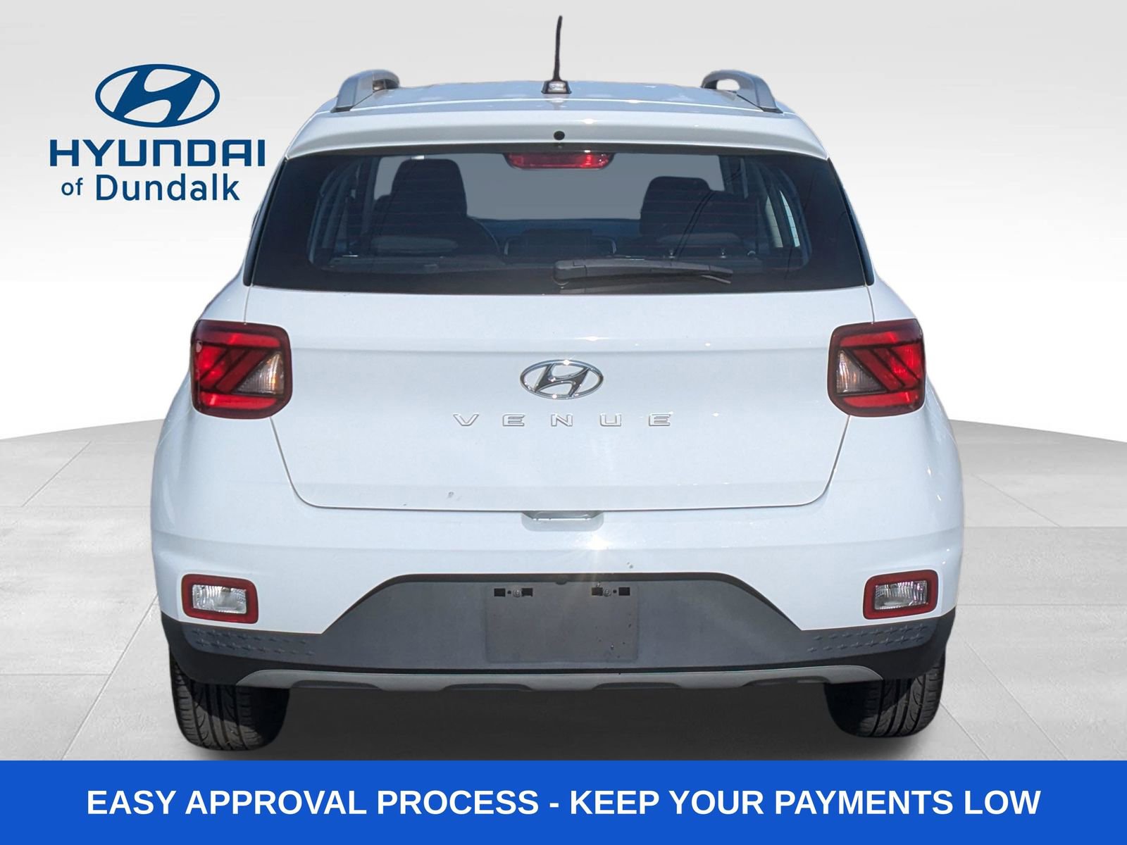 Used 2023 Hyundai Venue SEL w/ Cargo Package image 5