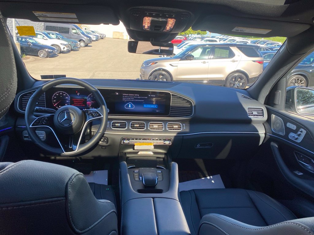 New 2026 Mercedes-Benz GLS 580 4MATIC image 21