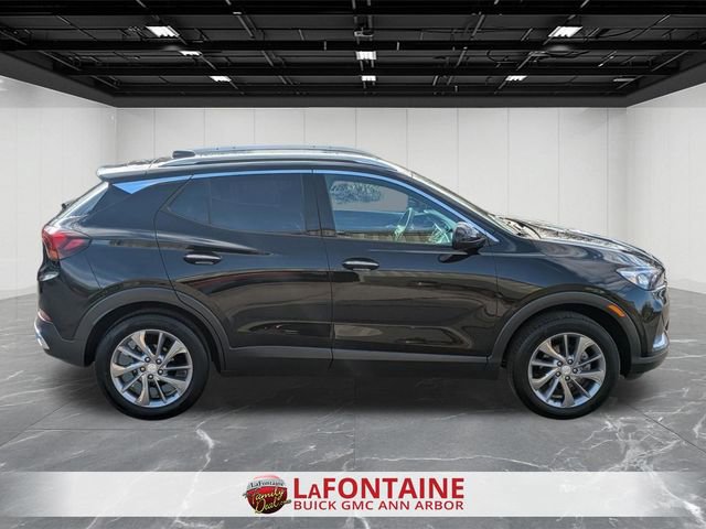 Used 2023 Buick Encore GX Essence w/ Experience Buick Package image 6