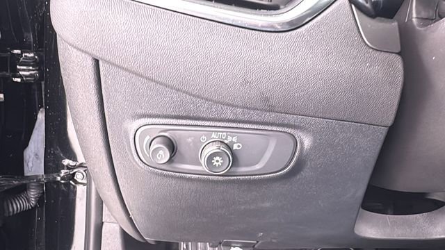 Used 2024 Chevrolet Equinox LT image 34