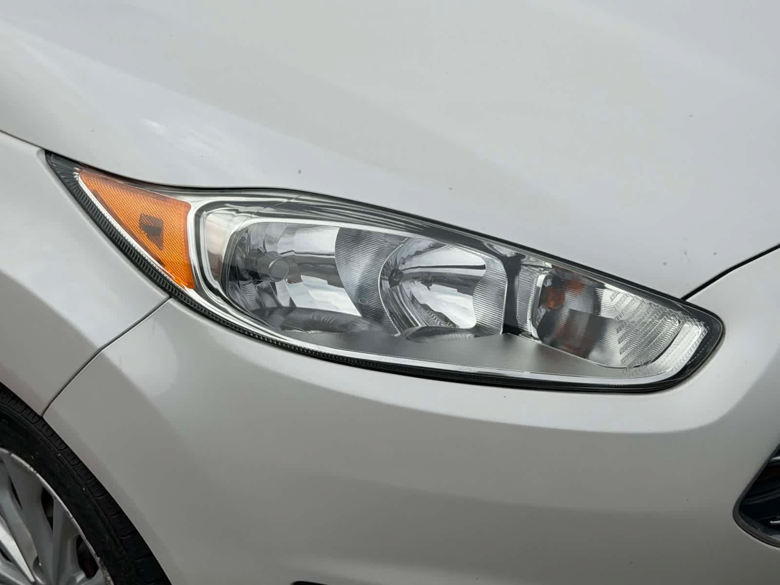 Used 2017 Ford Fiesta Titanium FWD image 8