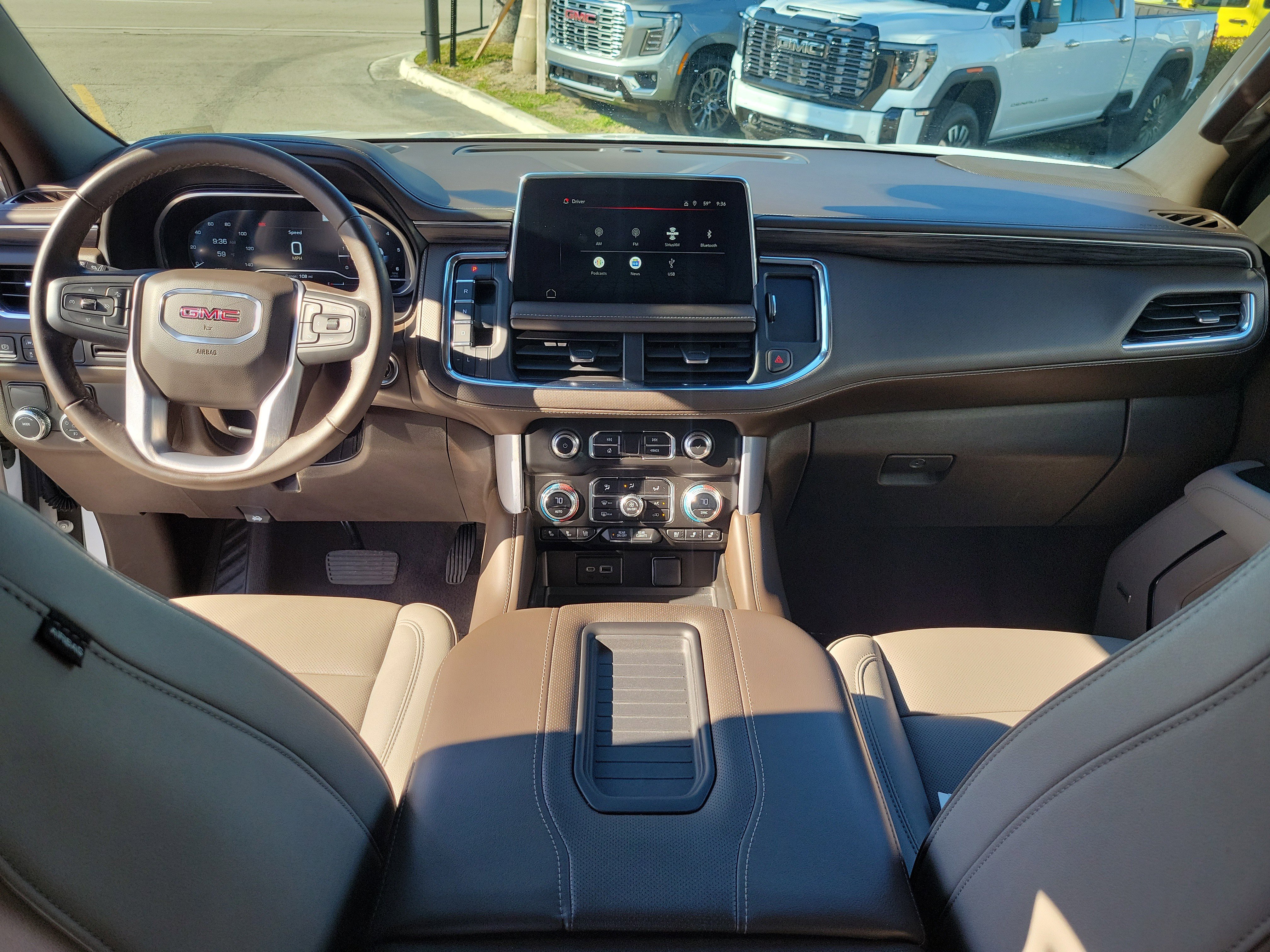 Used 2023 GMC Yukon SLT image 18