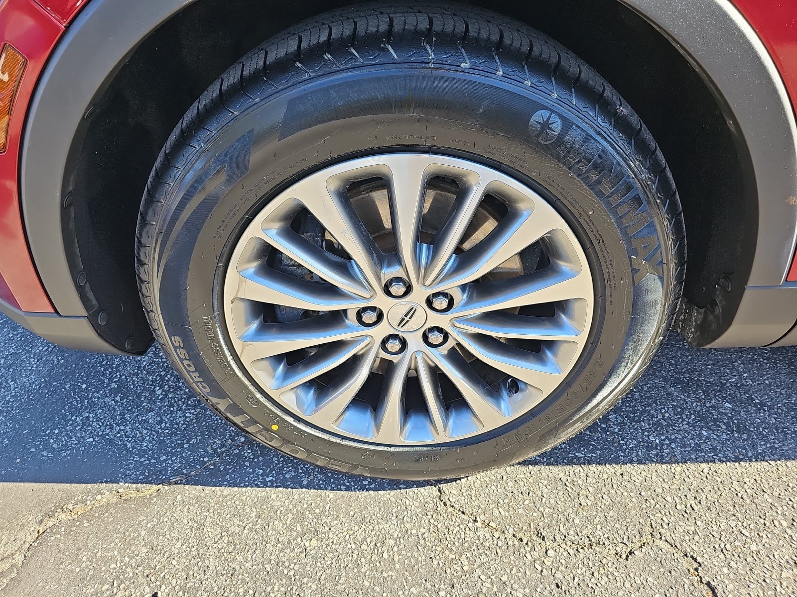 Used 2016 Lincoln MKX Select w/ Select Plus Package FWD image 38
