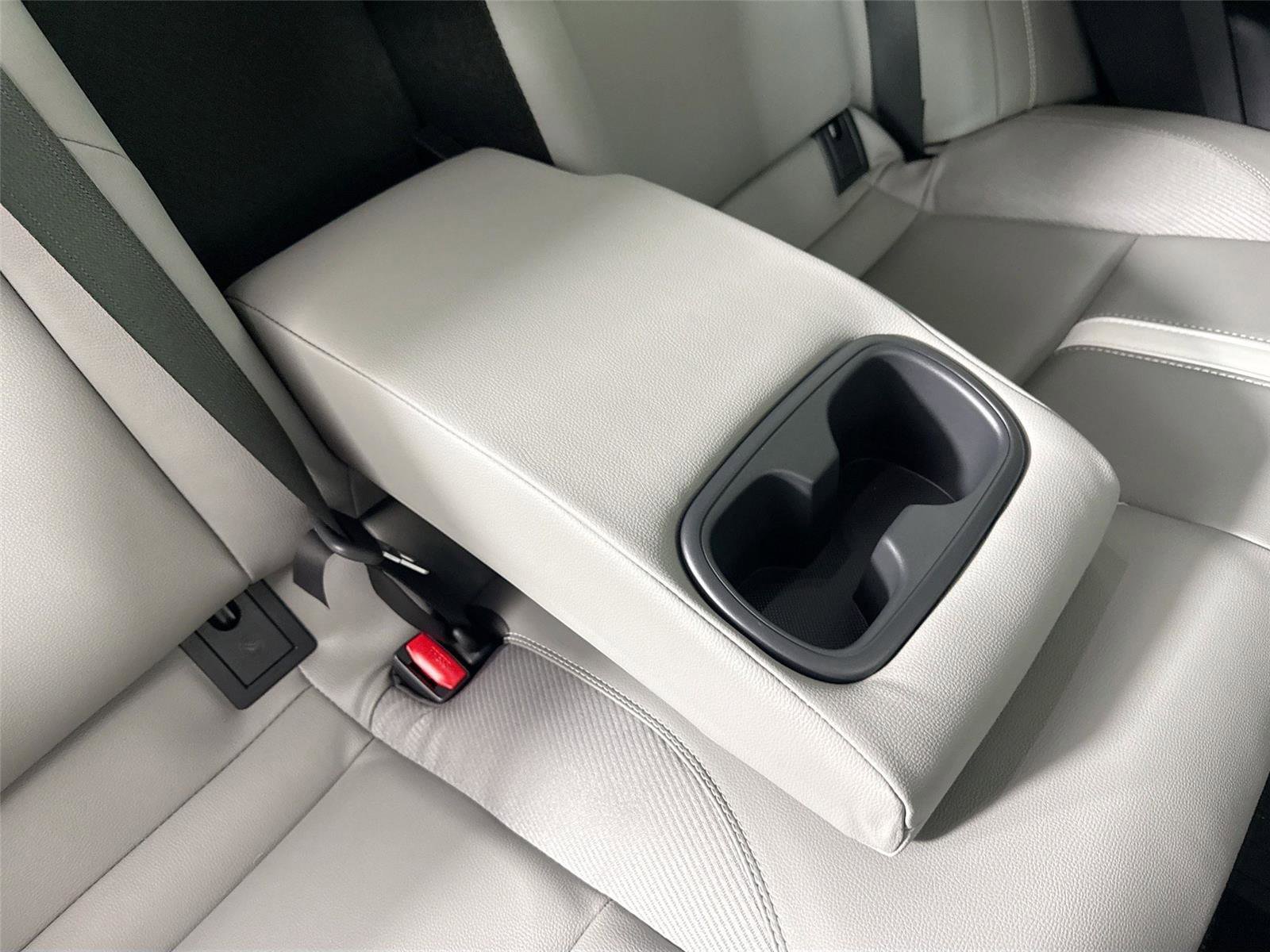 Used 2026 Toyota Camry SE w/ Multimedia Upgrade Package FWD image 41