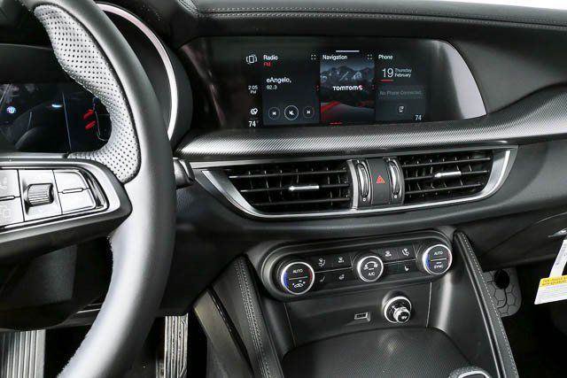 New 2026 Alfa Romeo Stelvio Sprint AWD/4WD image 14