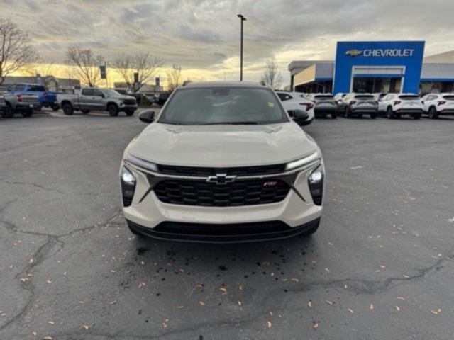 New 2026 Chevrolet Trax RS w/ Driver Confidence Package FWD image 2