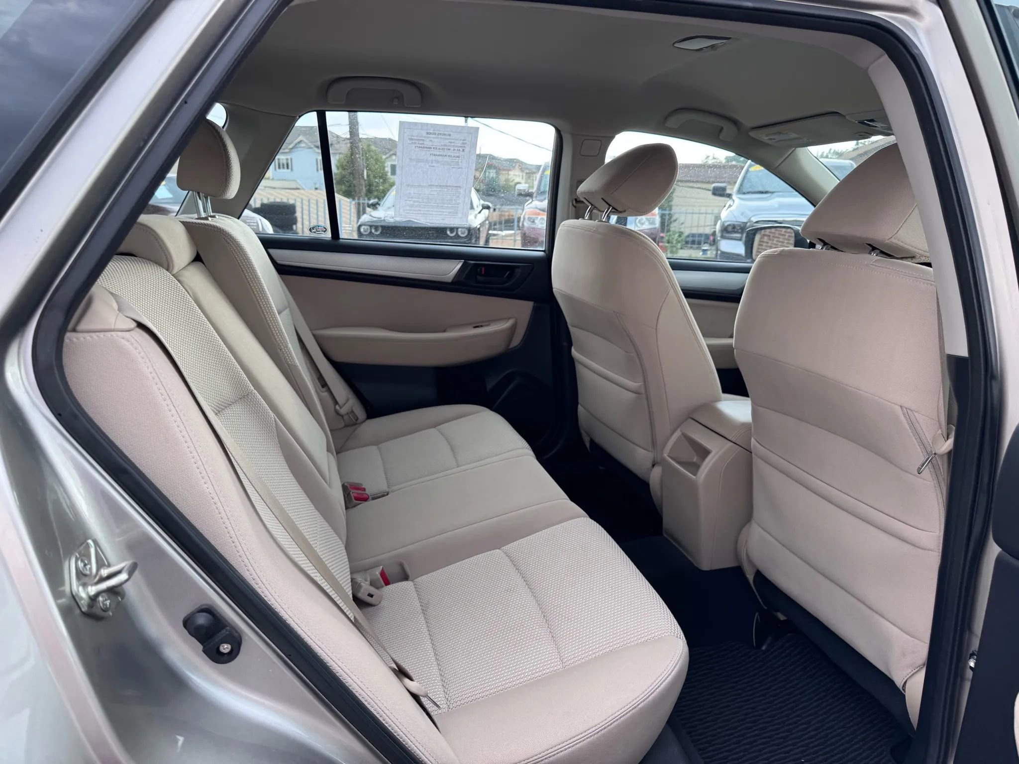 Used 2017 Subaru Outback 2.5i AWD/4WD image 16