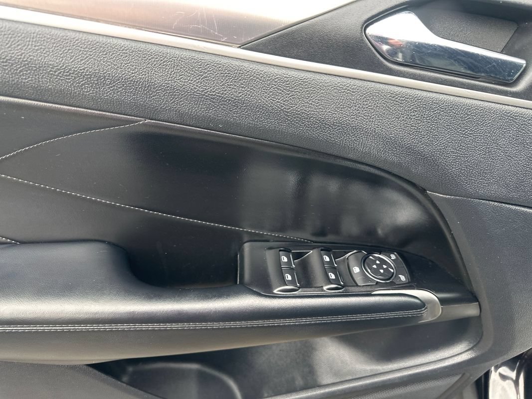 Used 2019 Lincoln MKC Premiere FWD image 24