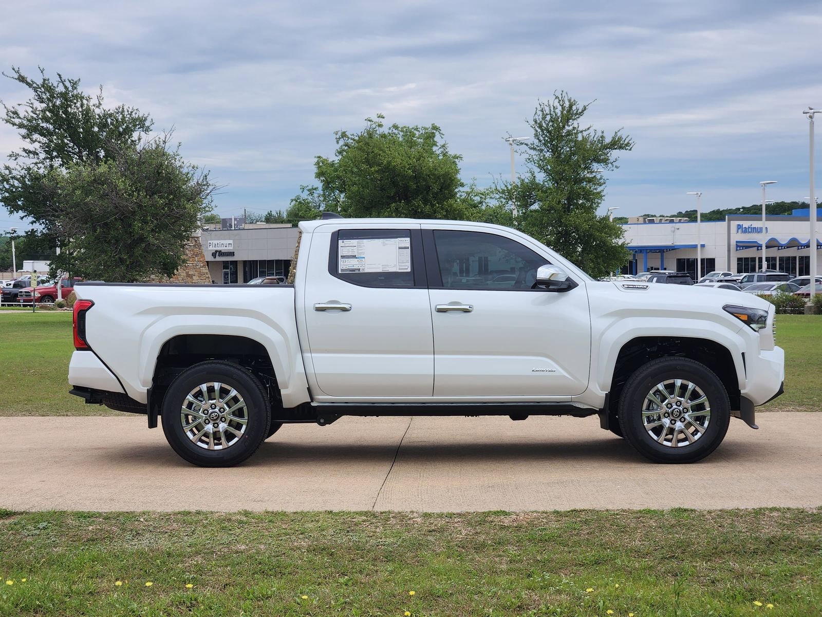 New 2026 Toyota Tacoma Limited AWD/4WD image 7