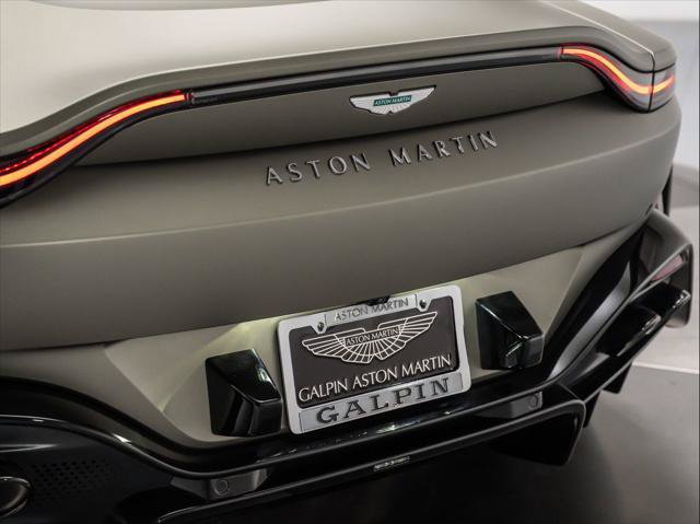 Used 2025 Aston Martin V8 Vantage Coupe RWD image 33