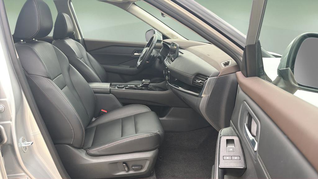 Certified 2023 Nissan Rogue SL w/ SL Premium Package AWD/4WD image 11