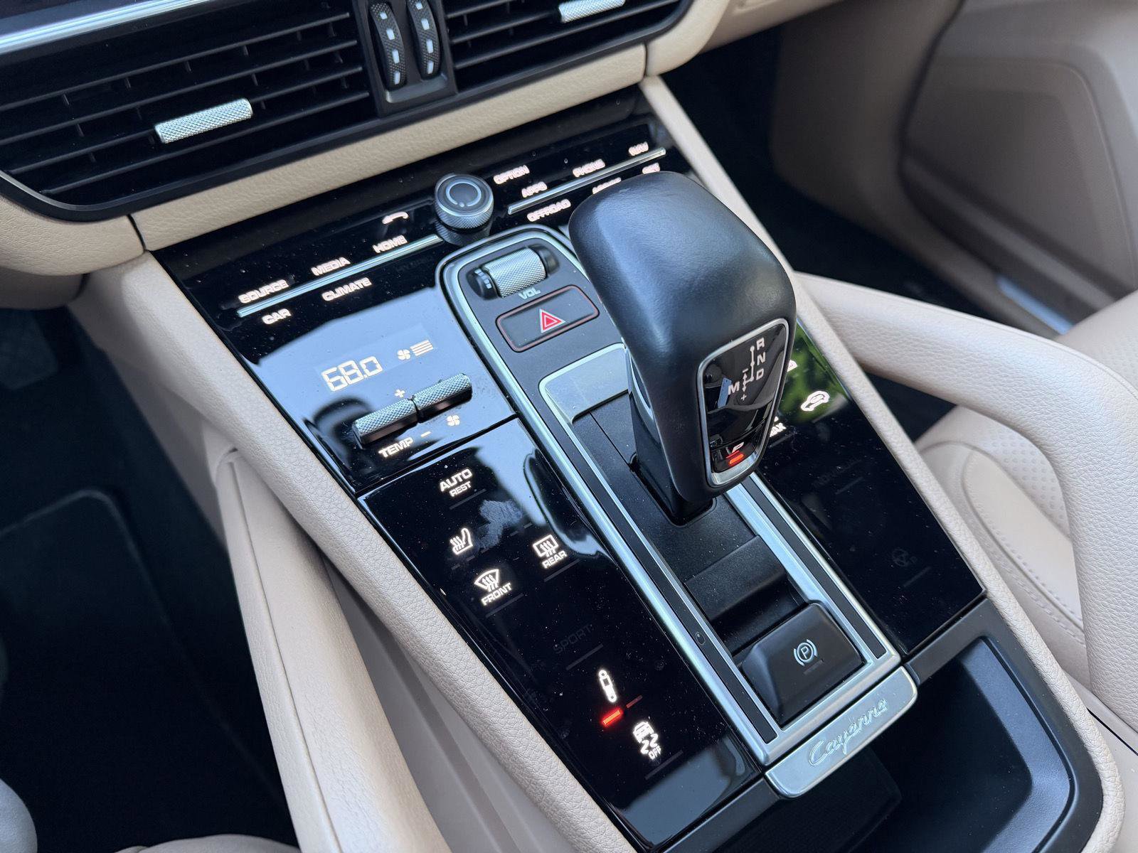 Used 2023 Porsche Cayenne image 22