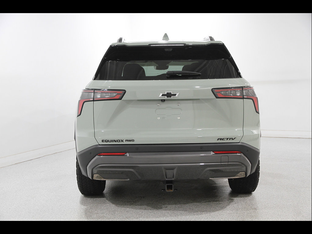 Used 2025 Chevrolet Equinox ACTIV w/ Safety and Technology Package AWD/4WD image 20