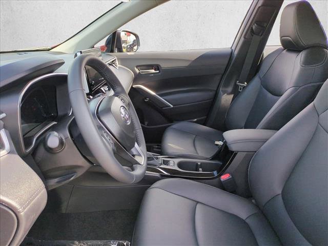 Certified 2025 Toyota Corolla Cross XLE w/ Convenience Package FWD image 16