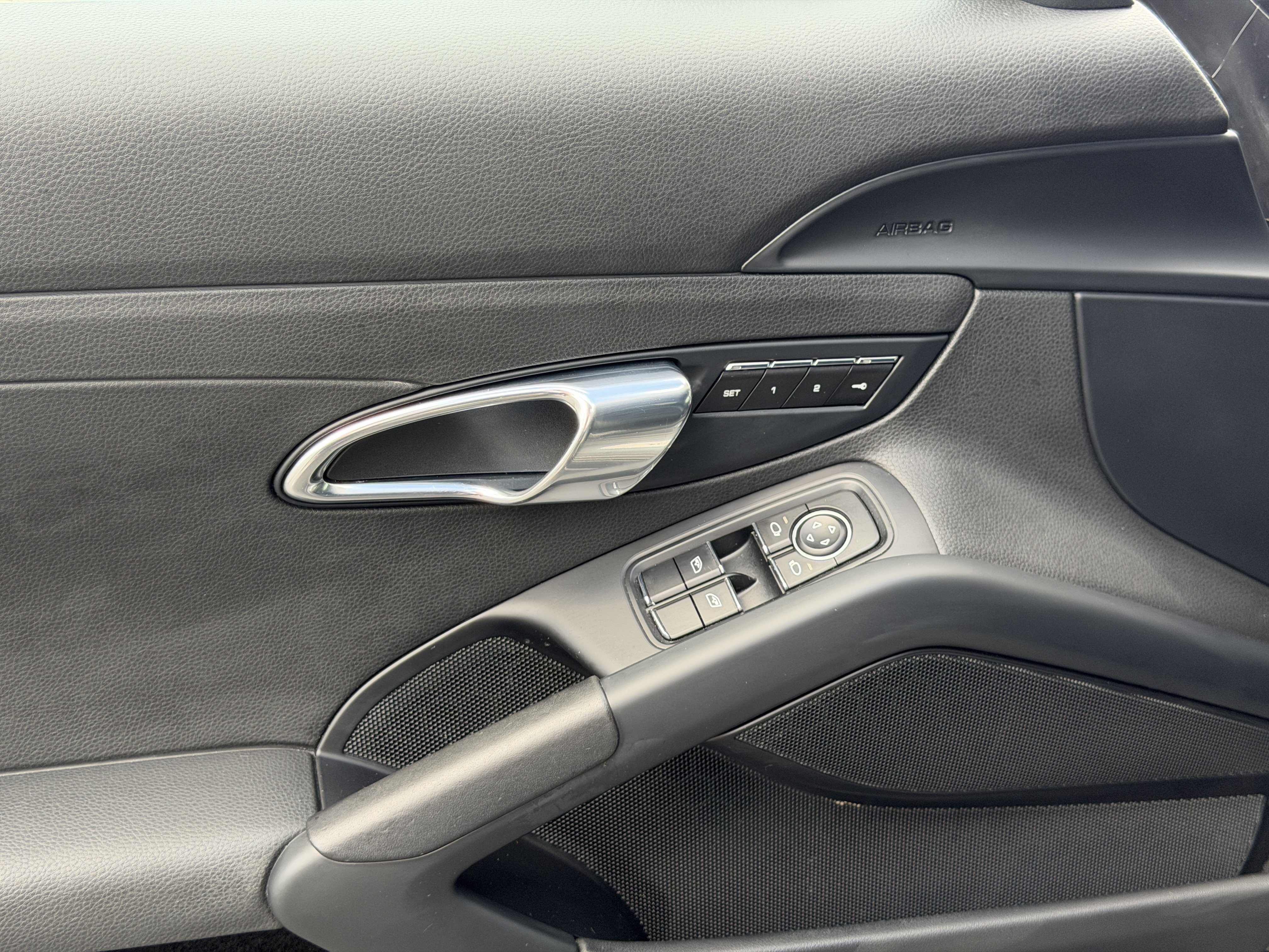 Certified 2019 Porsche 718 Boxster RWD image 18