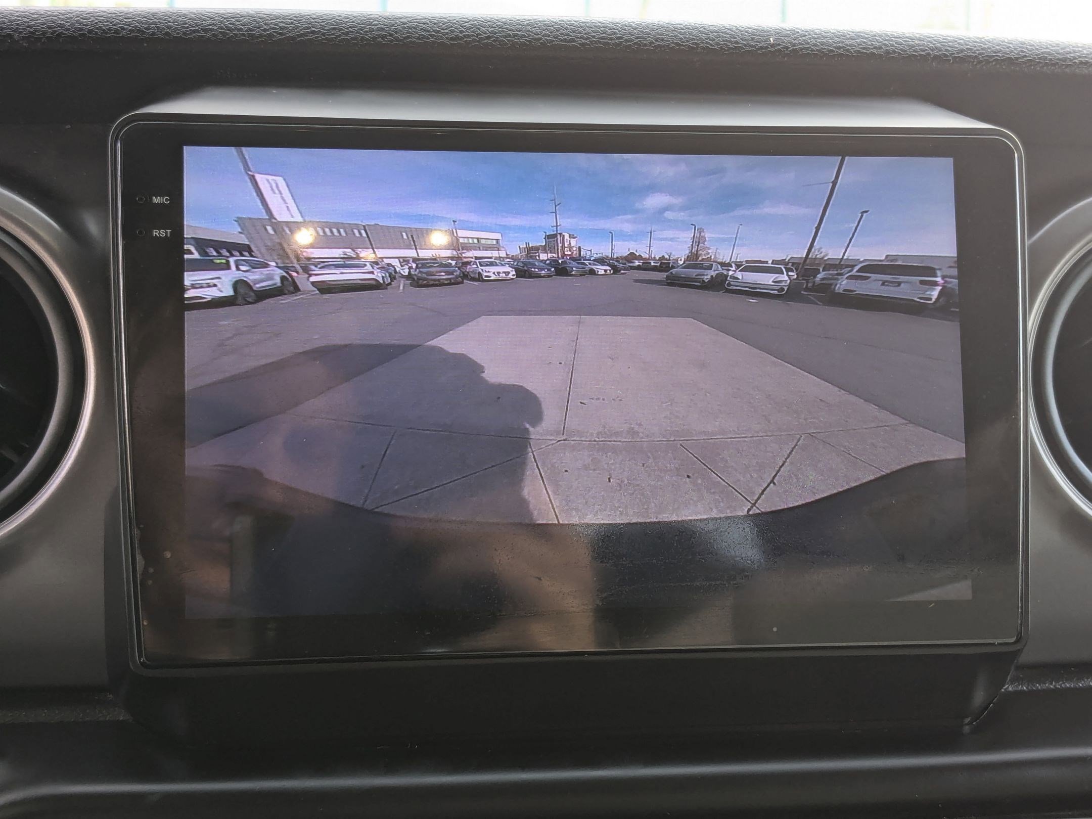 Used 2021 Jeep Gladiator Willys image 23