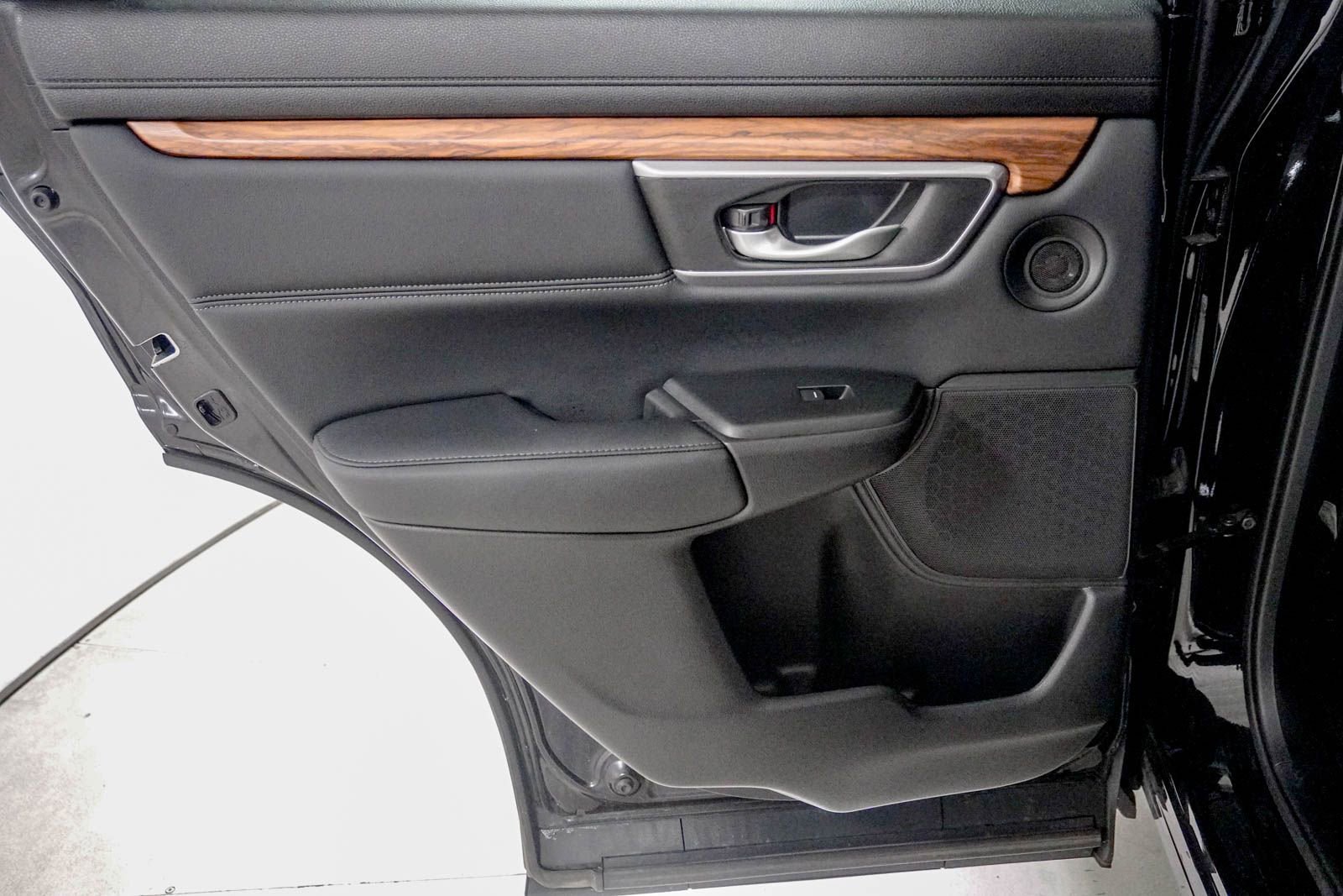 Used 2017 Honda CR-V EX-L image 38