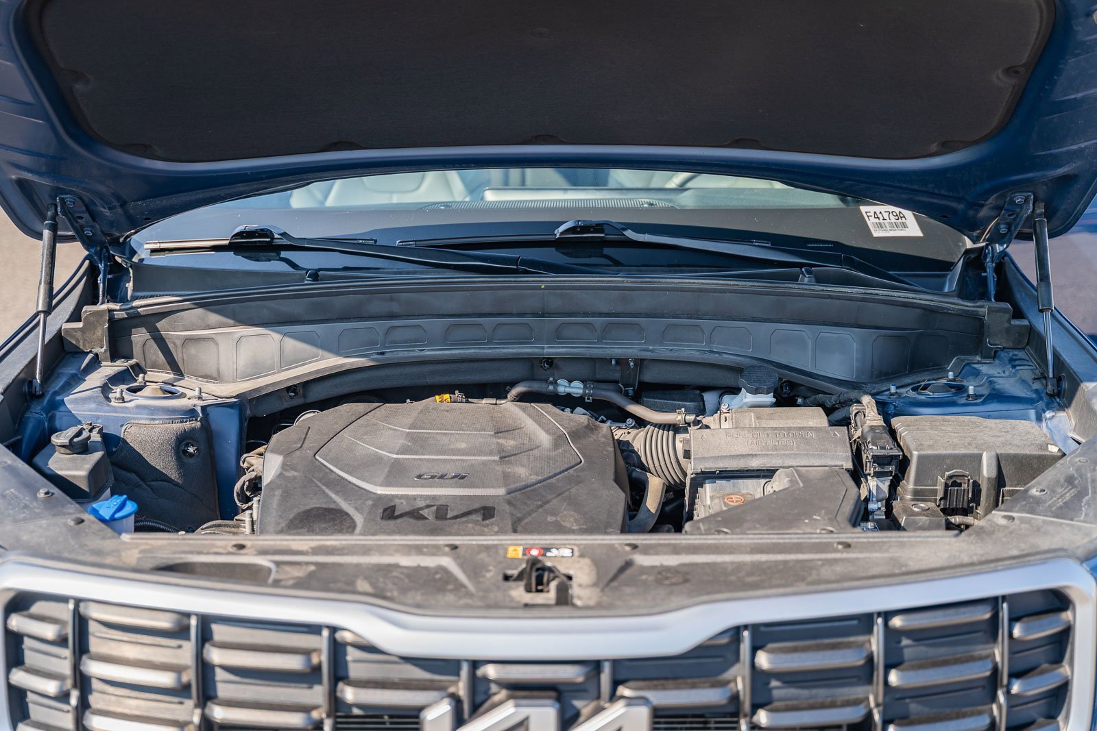 Used 2024 Kia Telluride SX w/ Towing Package image 20