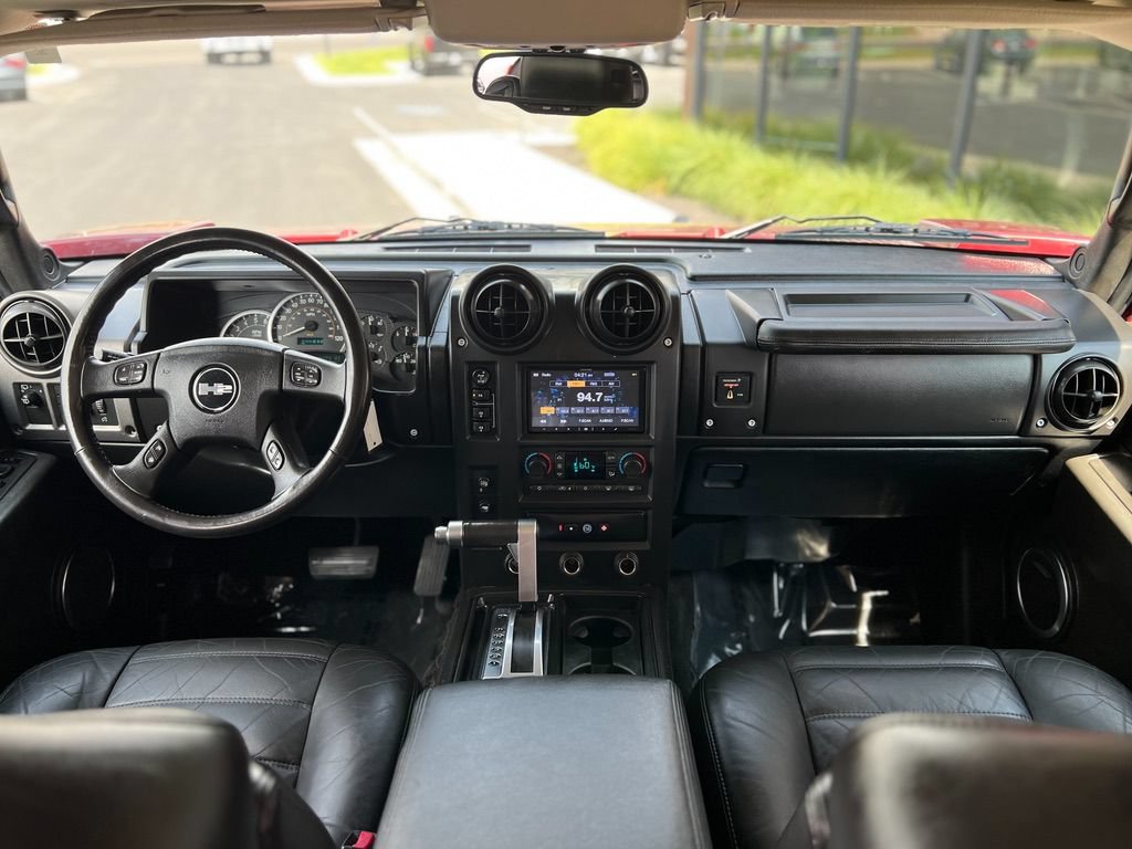Used 2005 HUMMER H2 w/ Preferred Equipment Group AWD/4WD image 17
