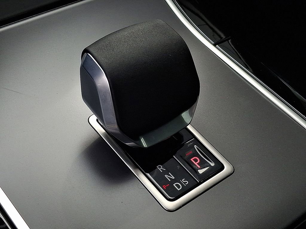 New 2026 Land Rover Range Rover Velar S AWD/4WD image 13