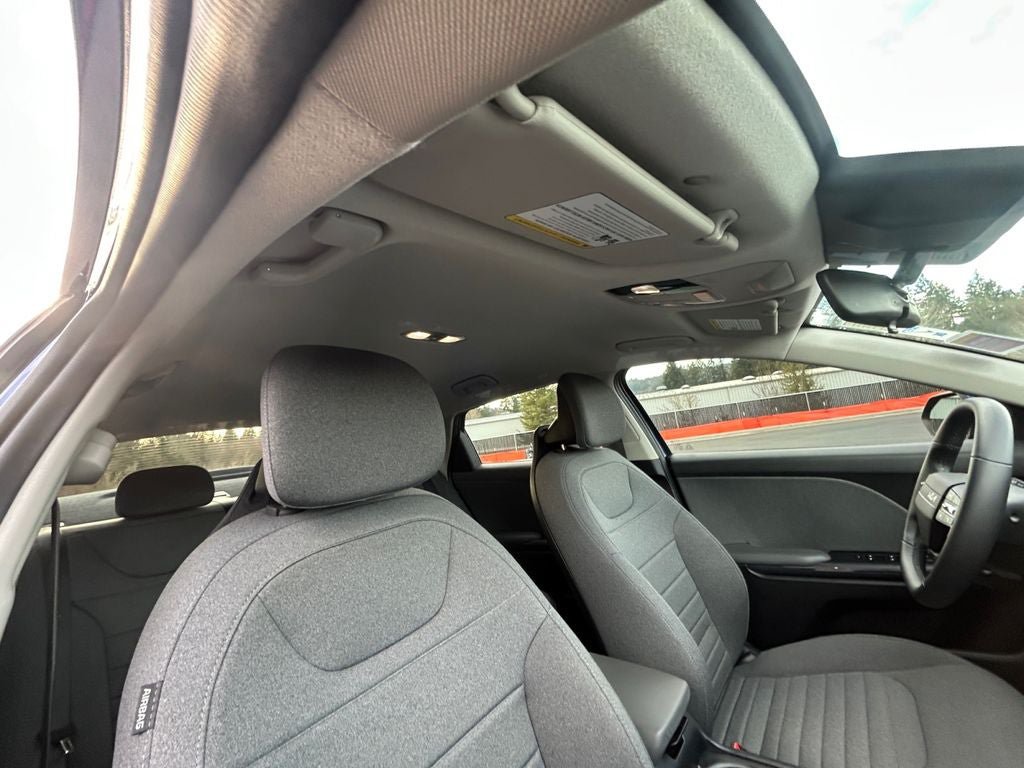 Used 2025 Kia K4 EX FWD image 28