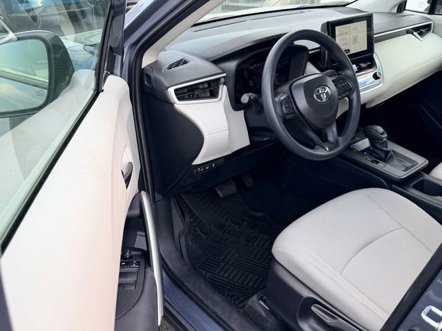 Used 2026 Toyota Corolla Cross L image 9