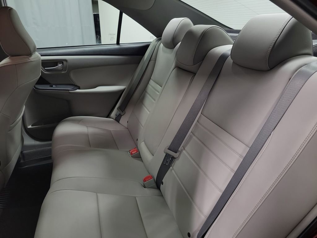 Used 2017 Toyota Camry XLE FWD image 21