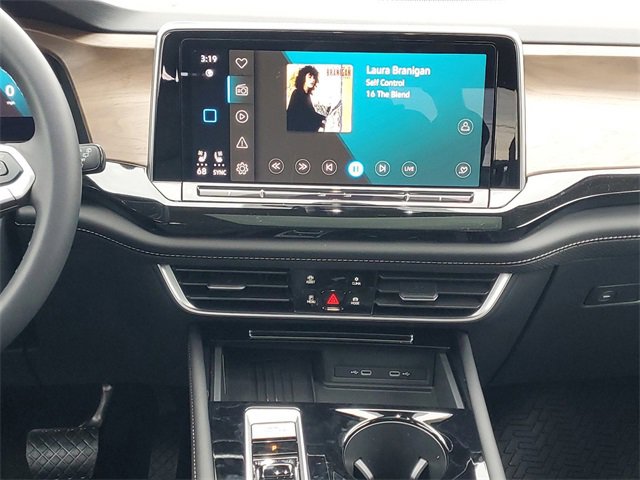 New 2025 Volkswagen Atlas SE image 14