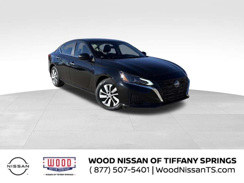 Used 2025 Nissan Altima 2.5 S image 1