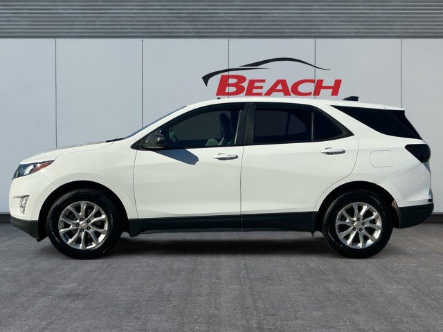 Used 2021 Chevrolet Equinox LS w/ LPO, Floor Liner Package FWD image 3