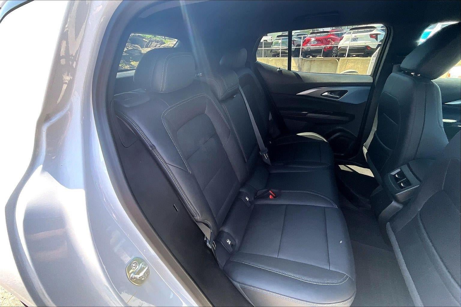 Used 2025 Chevrolet Equinox EV LT w/ Convenience Package FWD image 22