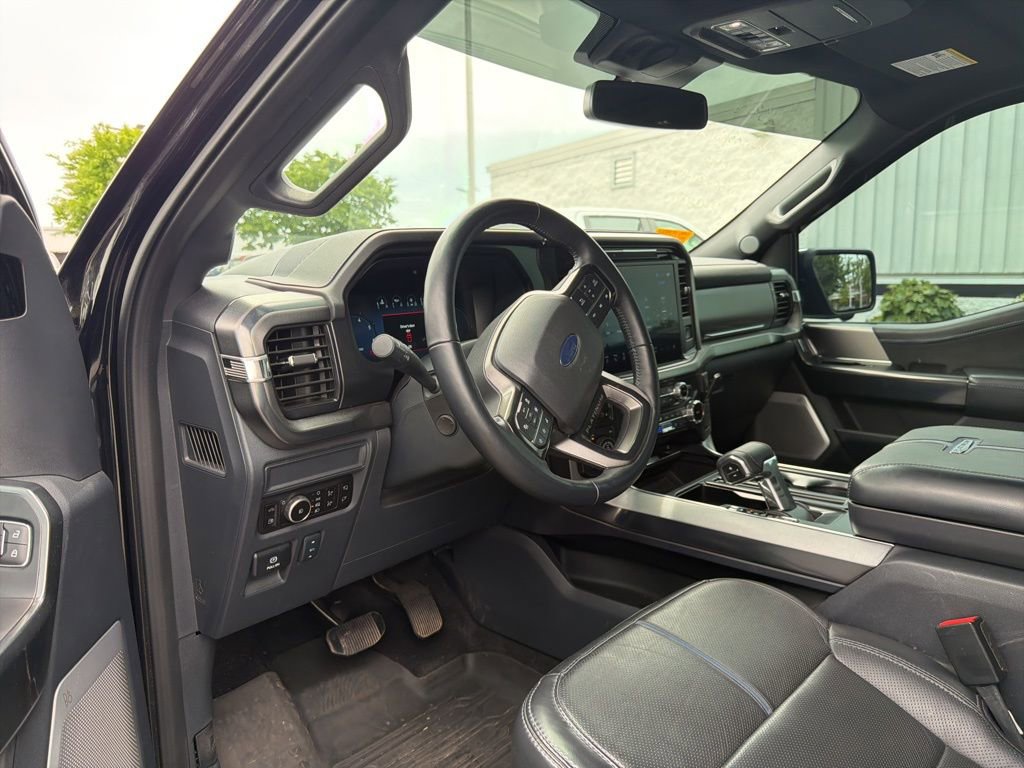 Used 2025 Ford F150 Platinum w/ Equipment Group 702A High AWD/4WD image 11