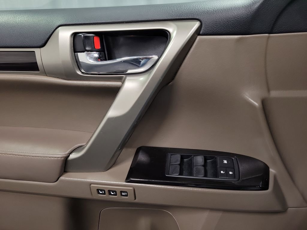 Used 2019 Lexus GX 460 image 20