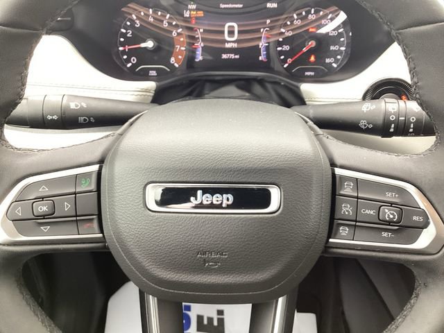 Certified 2025 Jeep Compass Limited image 12