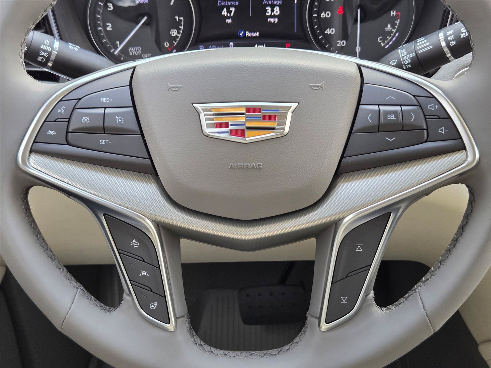 New 2026 Cadillac XT5 Premium Luxury w/ LPO, Floor Liner Package AWD/4WD image 17
