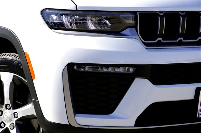 New 2026 Jeep Grand Cherokee L Limited image 3