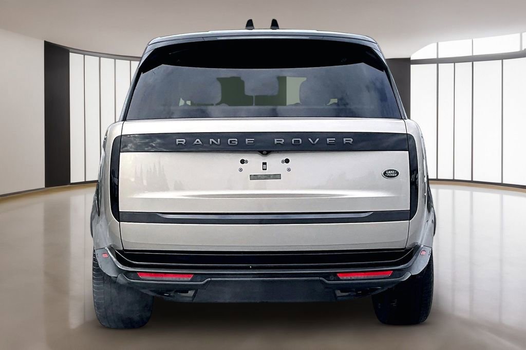 Certified 2023 Land Rover Range Rover SE image 5