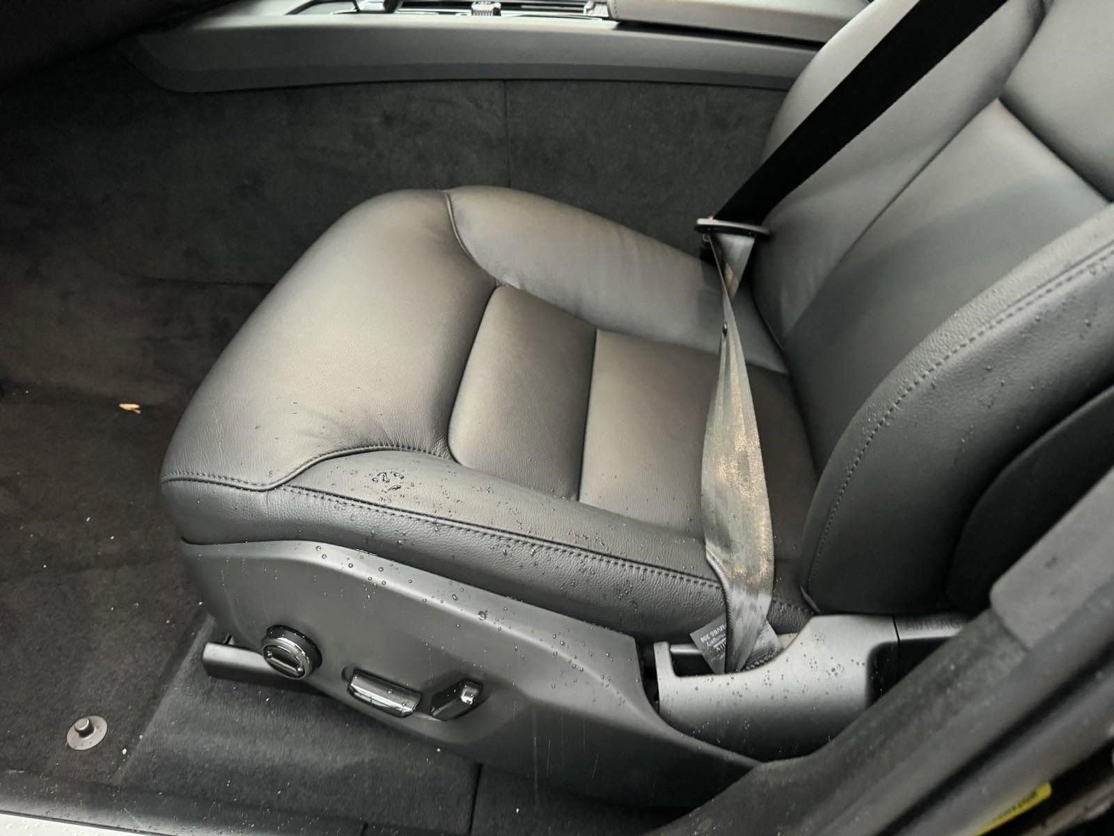 New 2024 Volvo XC60 B5 Core w/ Protection Package Premier AWD/4WD image 13