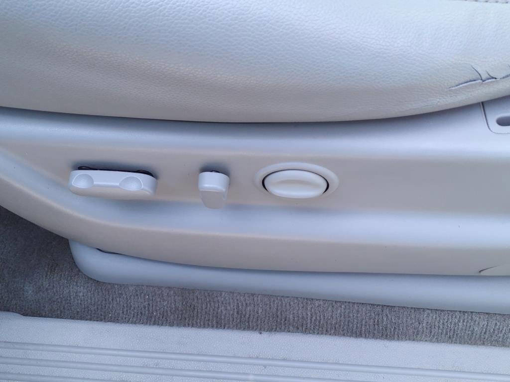 Used 2014 Chevrolet Tahoe LT AWD/4WD image 13