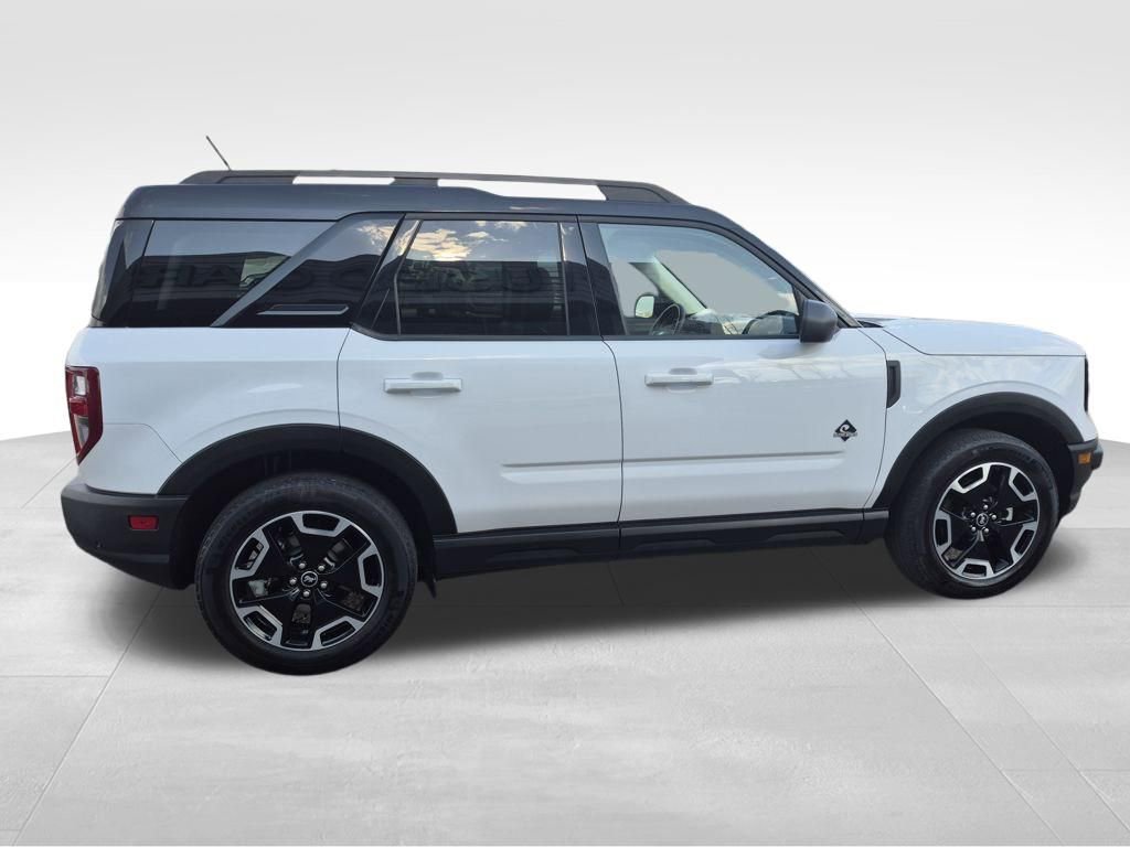 Used 2021 Ford Bronco Sport Outer Banks w/ Outer Banks Package (96D) image 9
