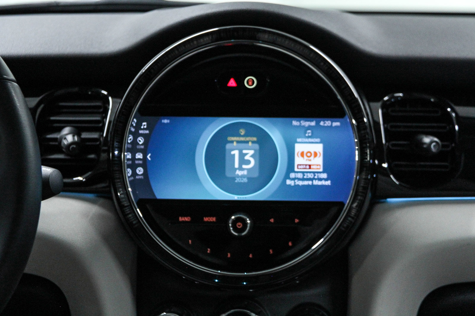 Certified 2023 MINI Cooper 4-Door Hardtop w/ Signature Upholstery Package FWD image 15