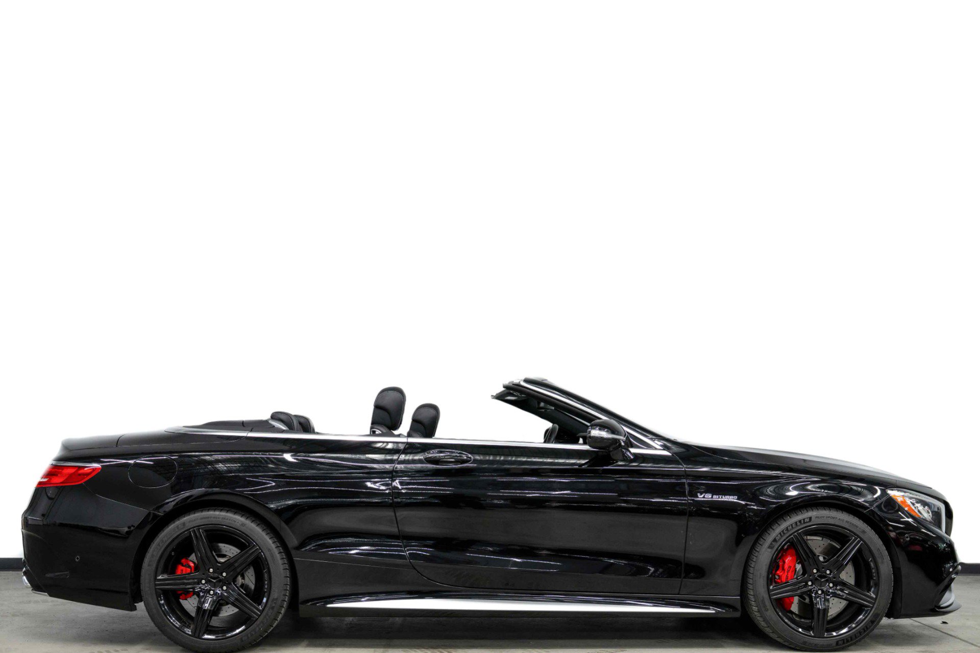 Used 2017 Mercedes-Benz S 63 AMG 4MATIC Cabriolet image 2