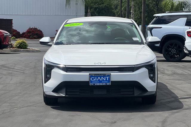 Used 2025 Kia K4 image 9