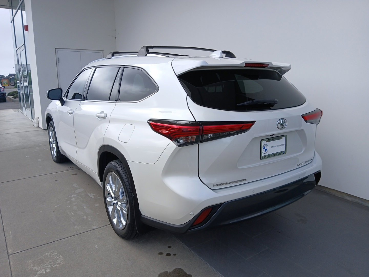Used 2020 Toyota Highlander Limited image 4