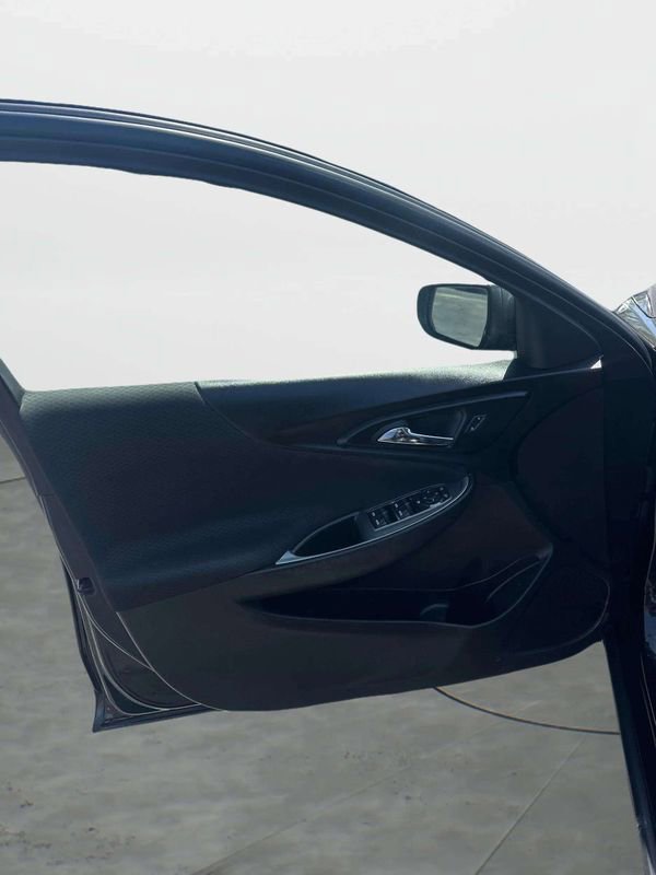 Used 2017 Chevrolet Malibu LS image 22