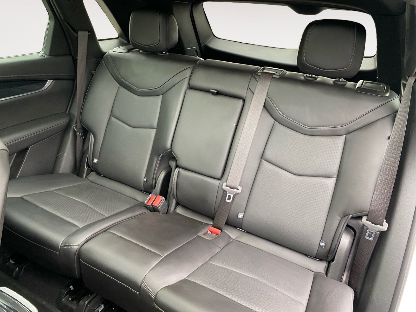 Used 2024 Cadillac XT5 Premium Luxury w/ Technology Package FWD image 15
