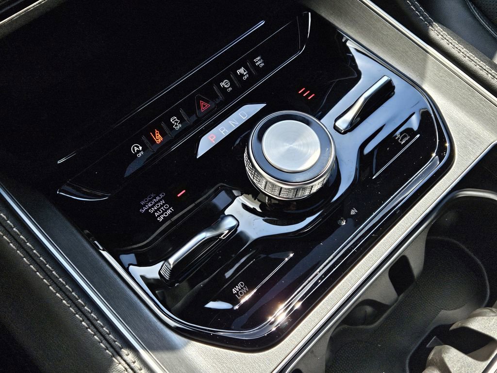 New 2026 Jeep Grand Wagoneer 4WD image 23