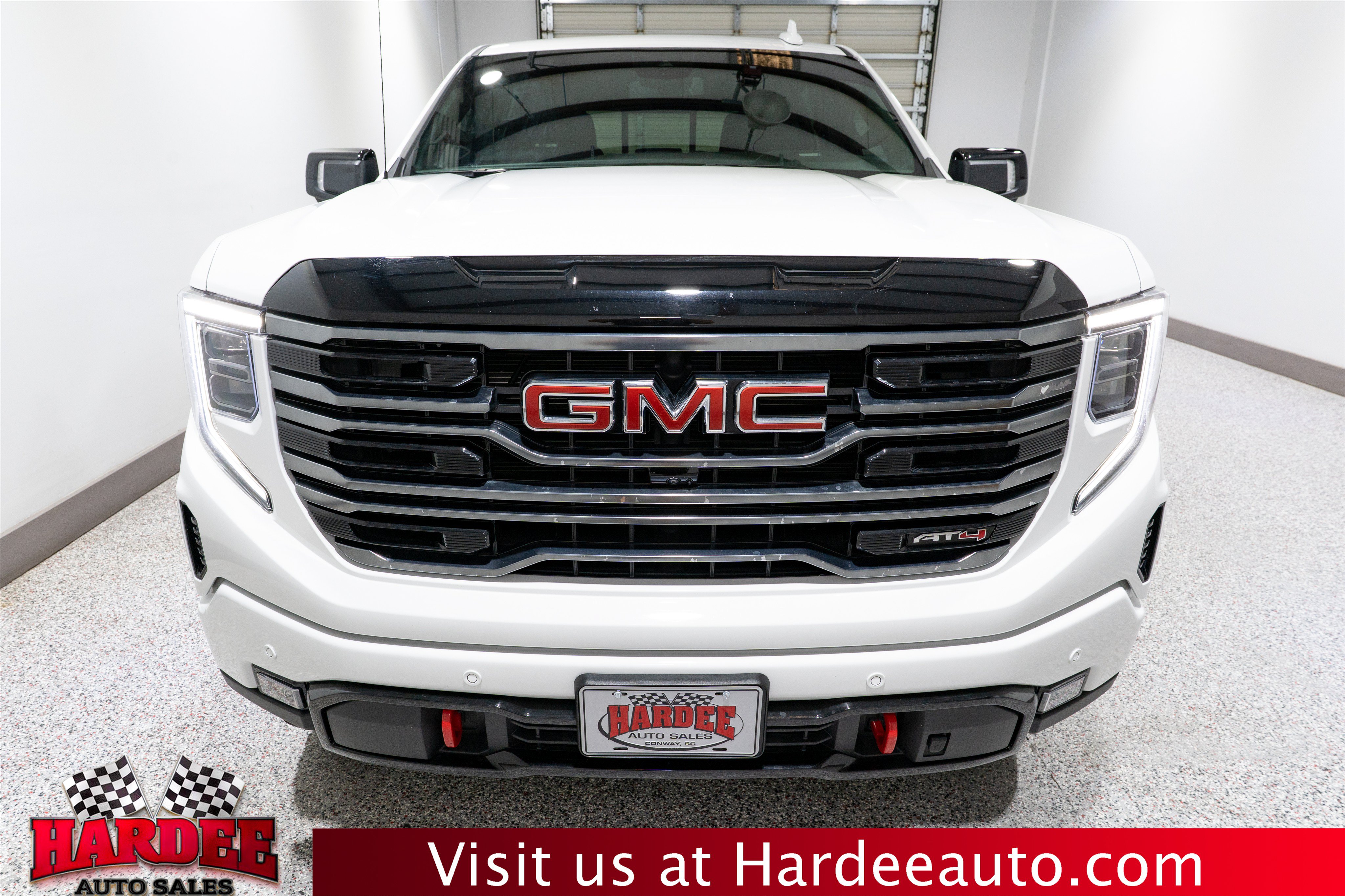 Used 2025 GMC Sierra 1500 AT4 w/ AT4 Premium Package AWD/4WD image 7